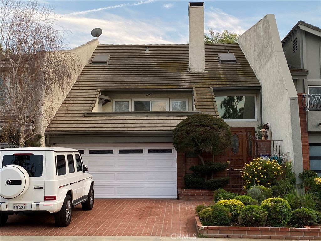 Photo of Listing #SR25278520