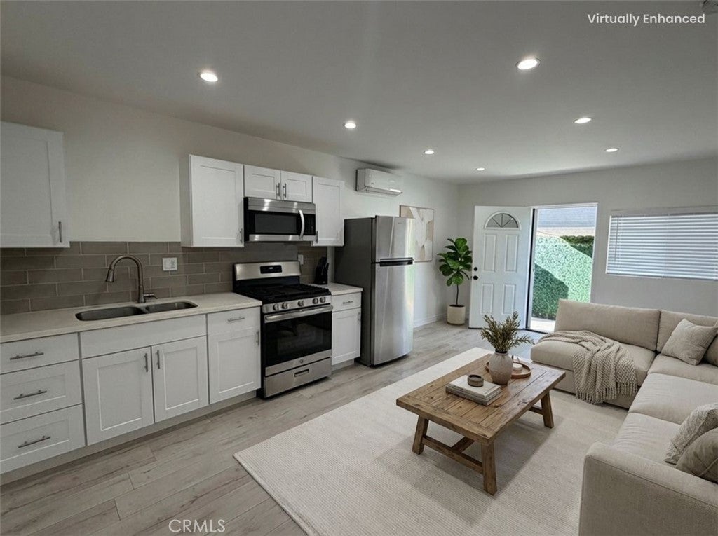 Photo of Listing #SR25278804