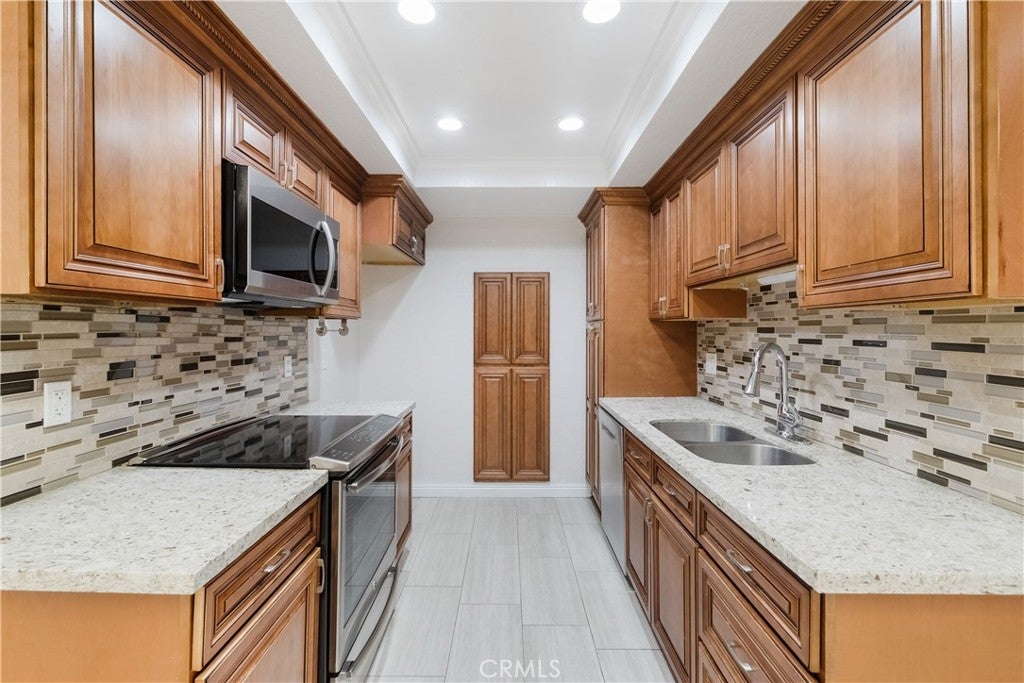 Photo of Listing #NP25281635