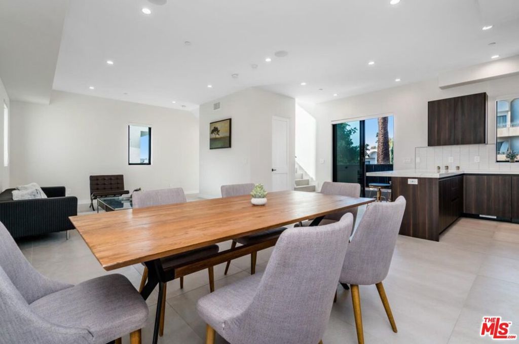 Photo of Listing #25631447