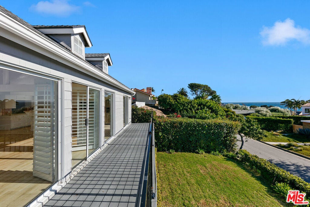 Photo of Listing #25631735