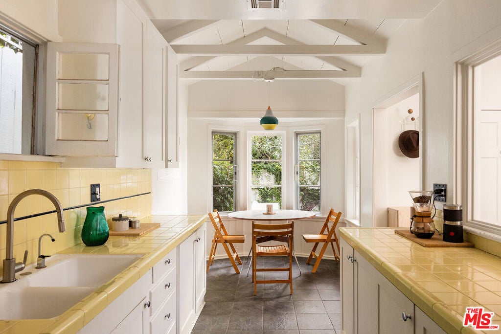 Photo of Listing #25619169