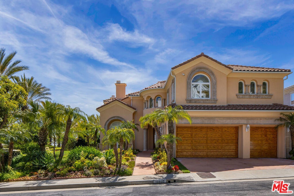 Photo of Listing #26632283