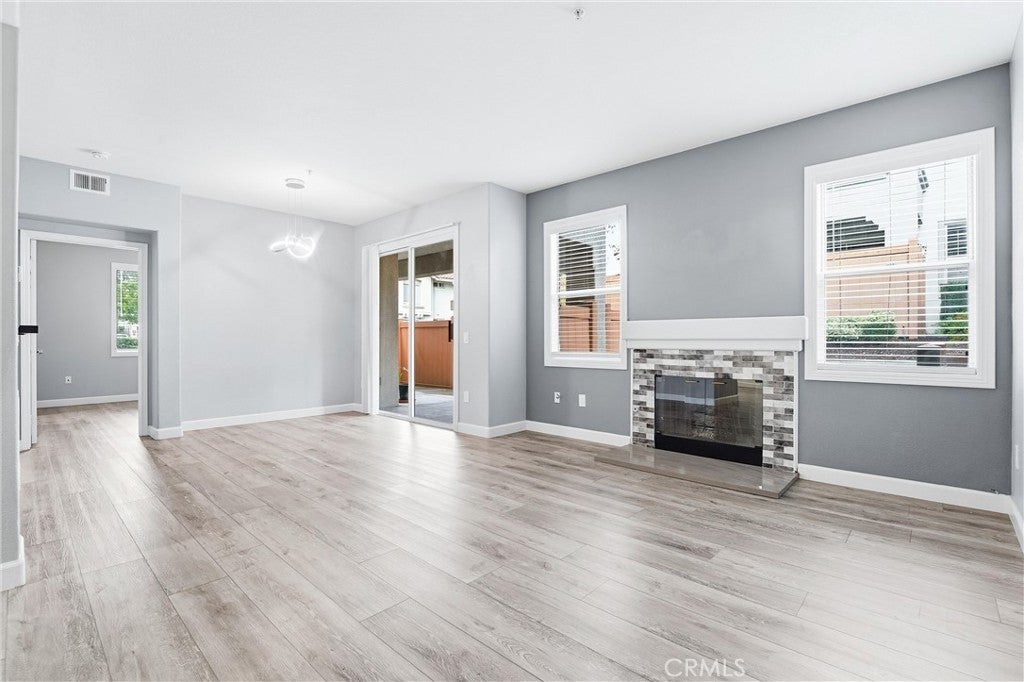 Photo of Listing #OC25282019