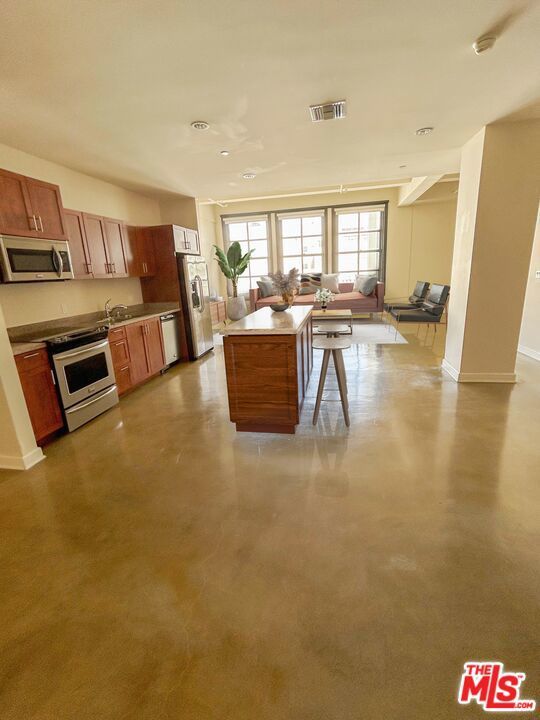 Photo of Listing #26632557