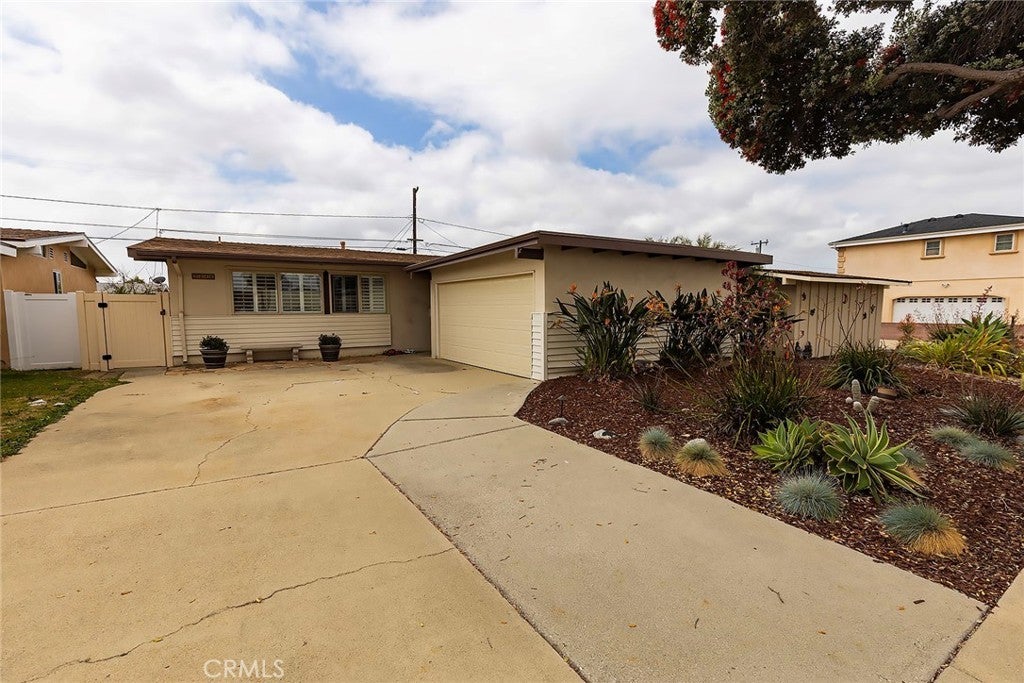 Photo of Listing #SB26001142