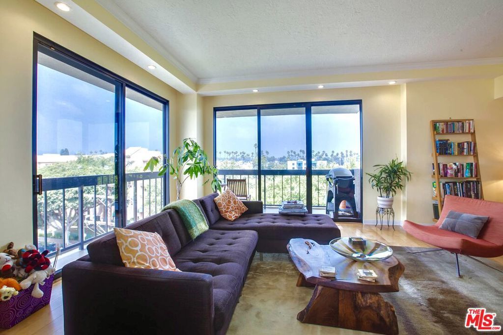 Photo of Listing #26632921