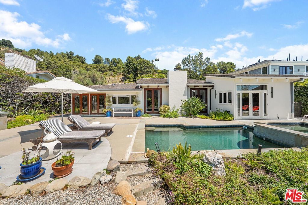 Photo of Listing #26633883