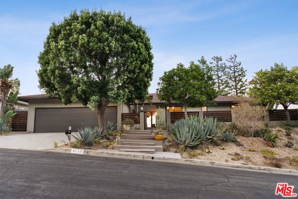 Photo of Listing #26635185