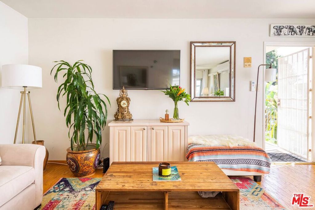 Photo of Listing #26635805