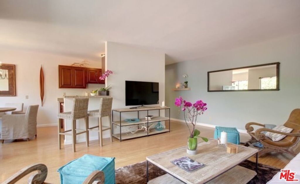 Photo of Listing #26637625