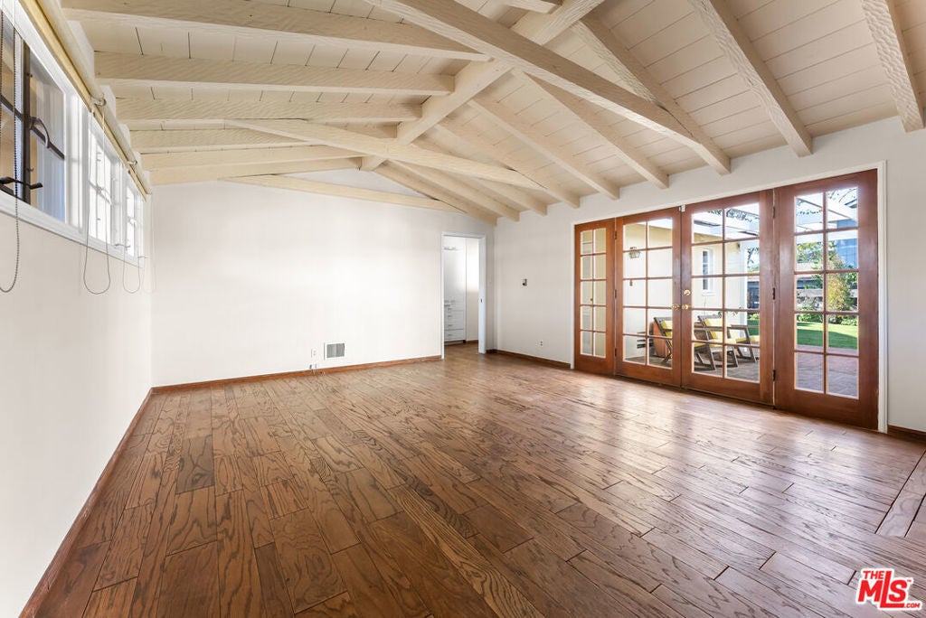 Photo of Listing #26638109