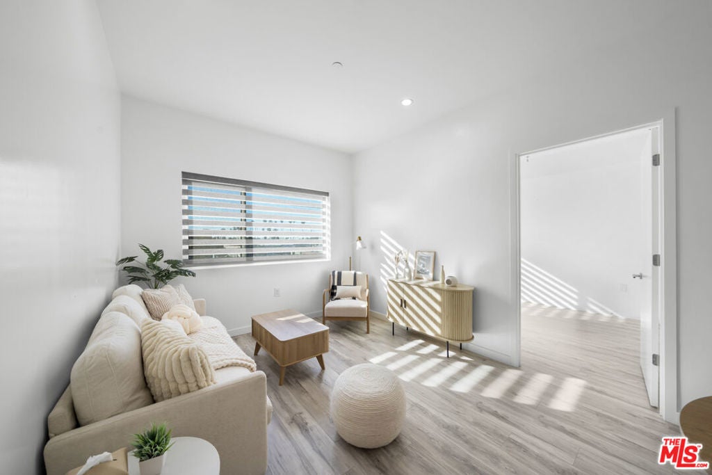 Photo of Listing #26639593