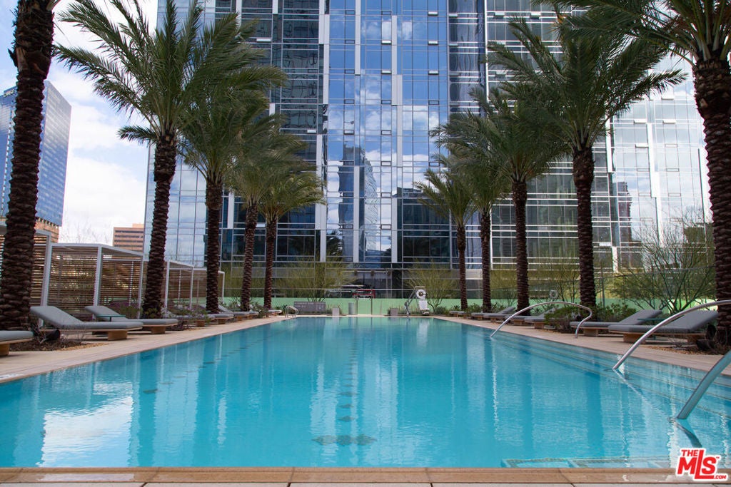 Photo of Listing #26639725