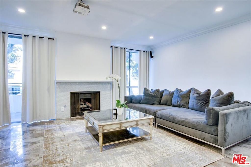 Photo of Listing #26639873