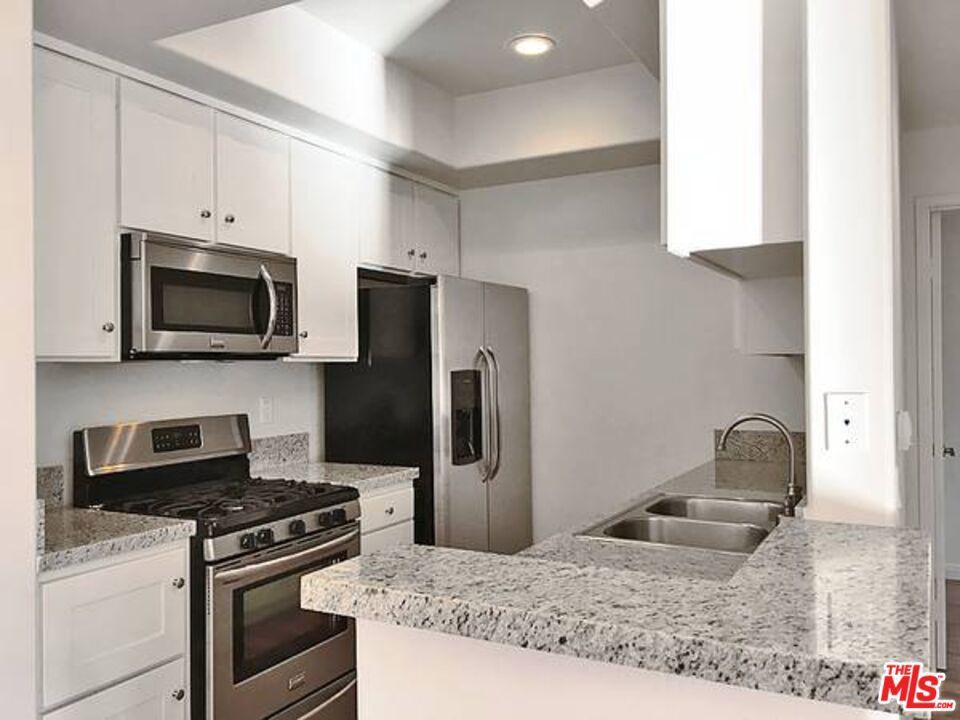 Photo of Listing #26643323