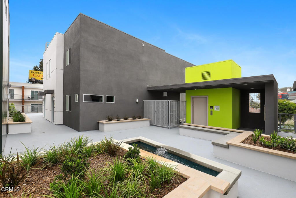 Photo of Listing #P1-25594