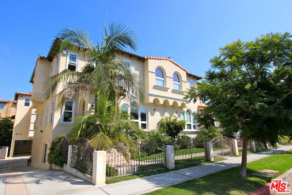 Photo of Listing #26643903