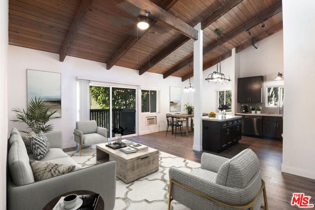 Photo of Listing #26644995