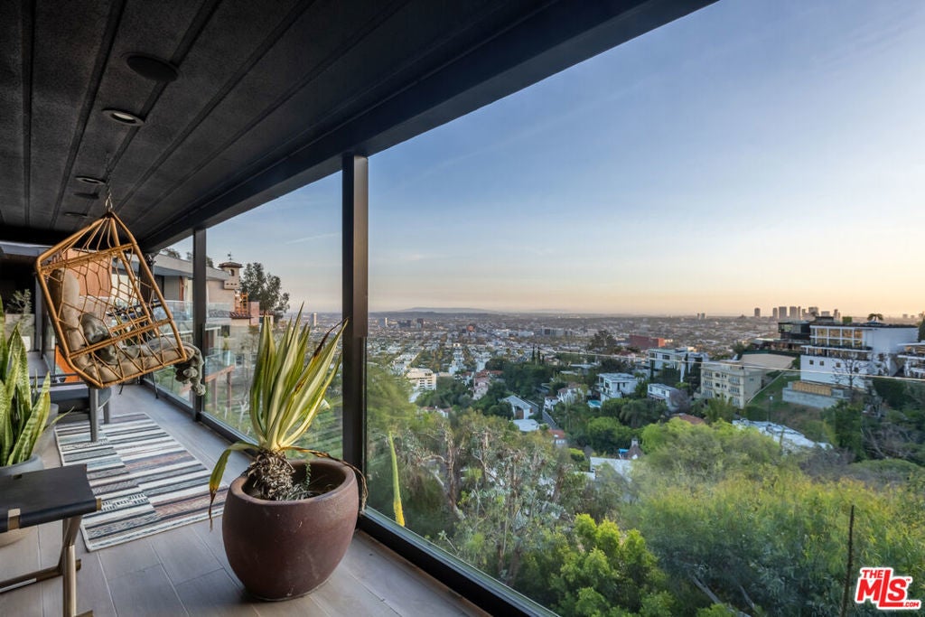 Photo of Listing #26646833