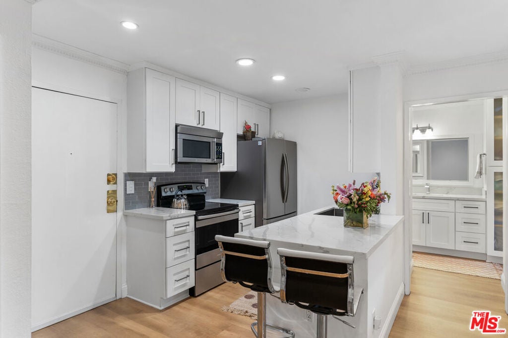 Photo of Listing #26646685