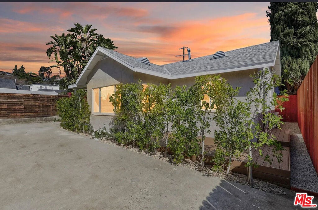 Photo of Listing #26646377