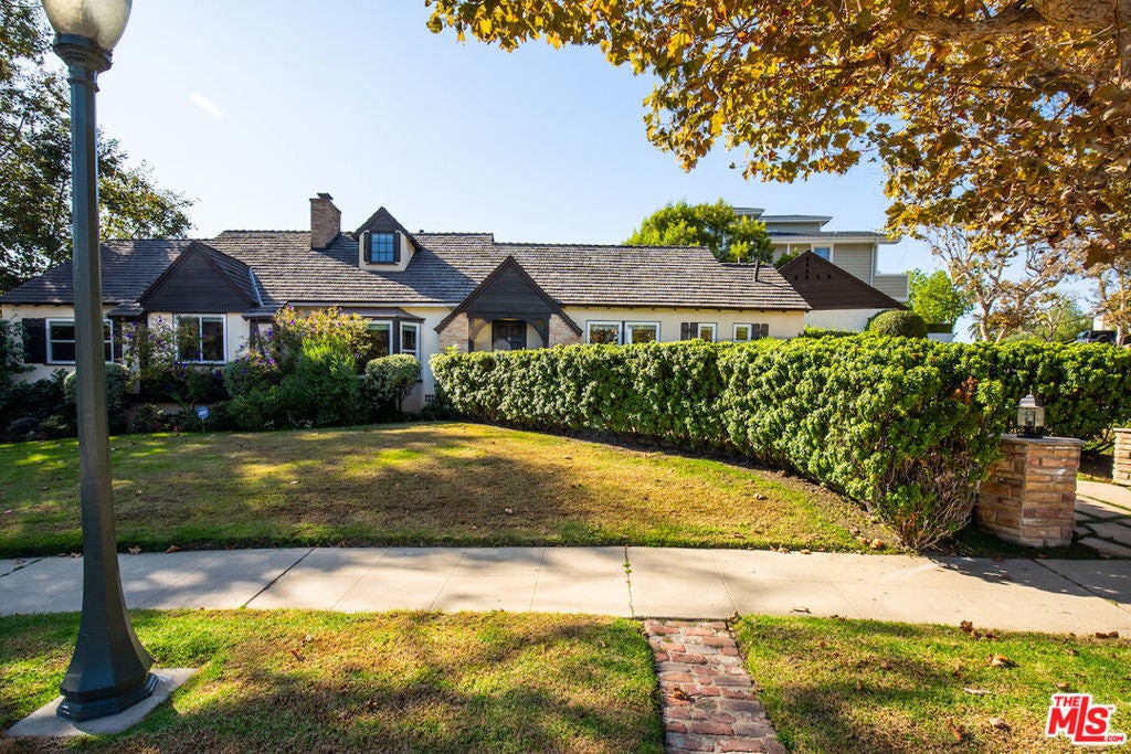 Photo of Listing #26648333