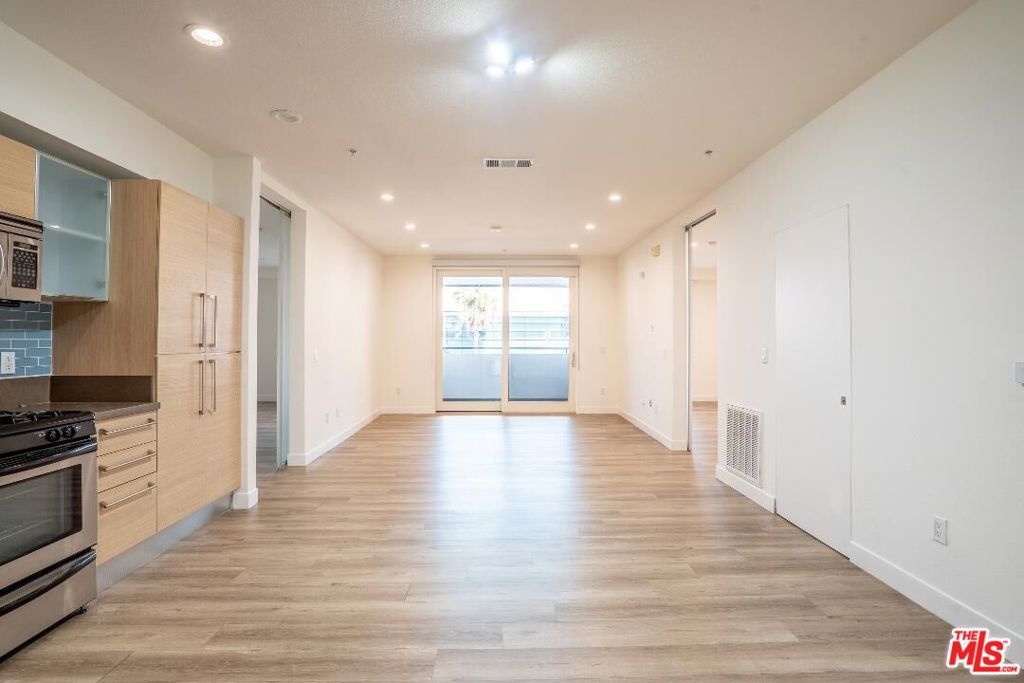 Photo of Listing #26648683