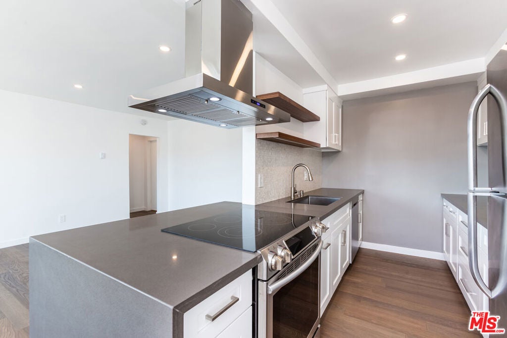 Photo of Listing #26649745