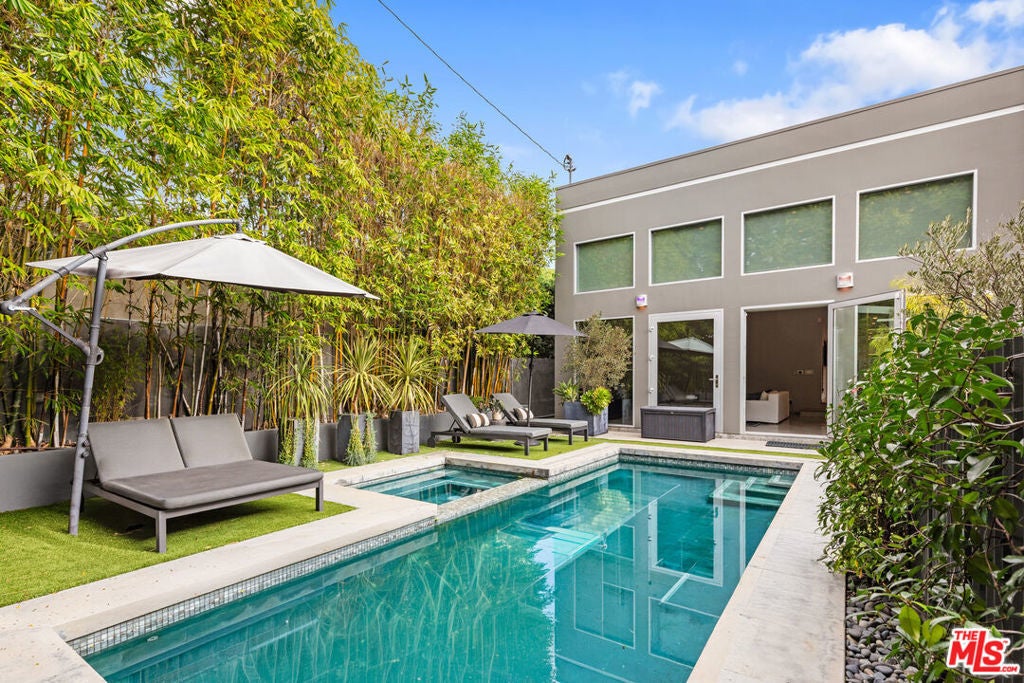 Photo of Listing #26649509