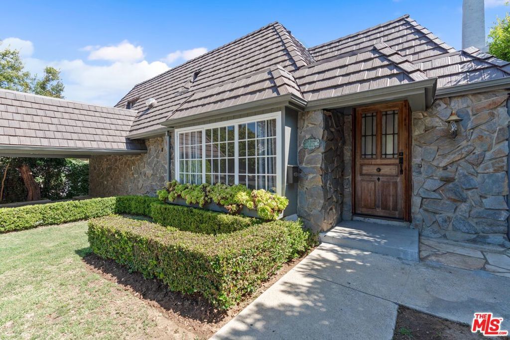 Photo of Listing #26656323