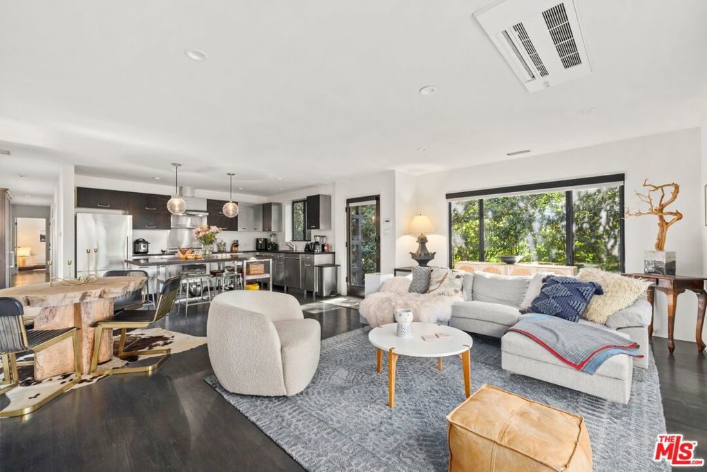 Photo of Listing #26656405