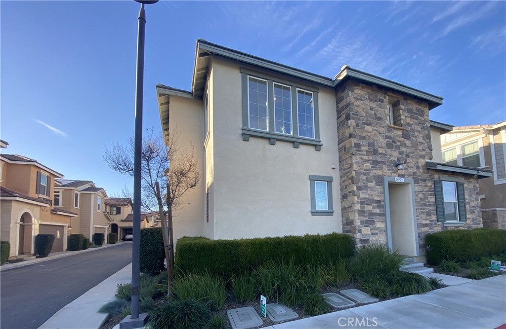 Photo of Listing #IV26043852