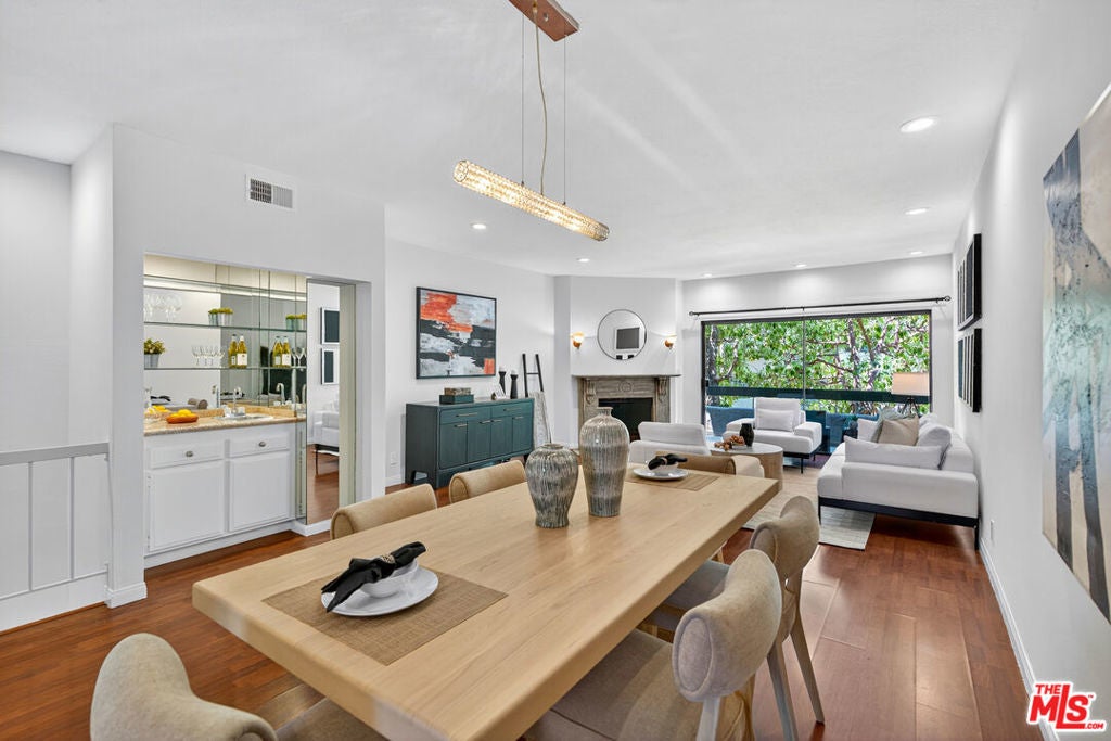 Photo of Listing #26658055