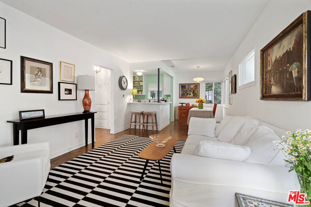 Photo of Listing #26661307