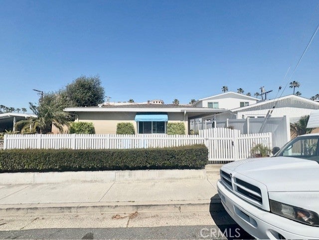 Photo of Listing #OC26053491