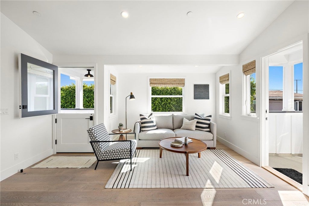 Photo of Listing #OC26051920