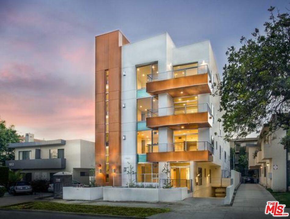 Photo of Listing #26661407