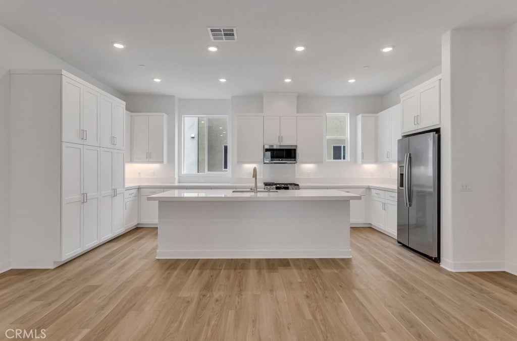 Photo of Listing #OC26051907