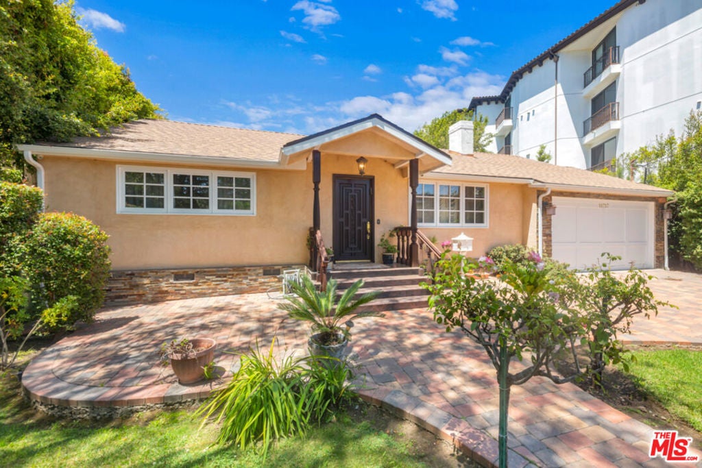 Photo of Listing #26664895