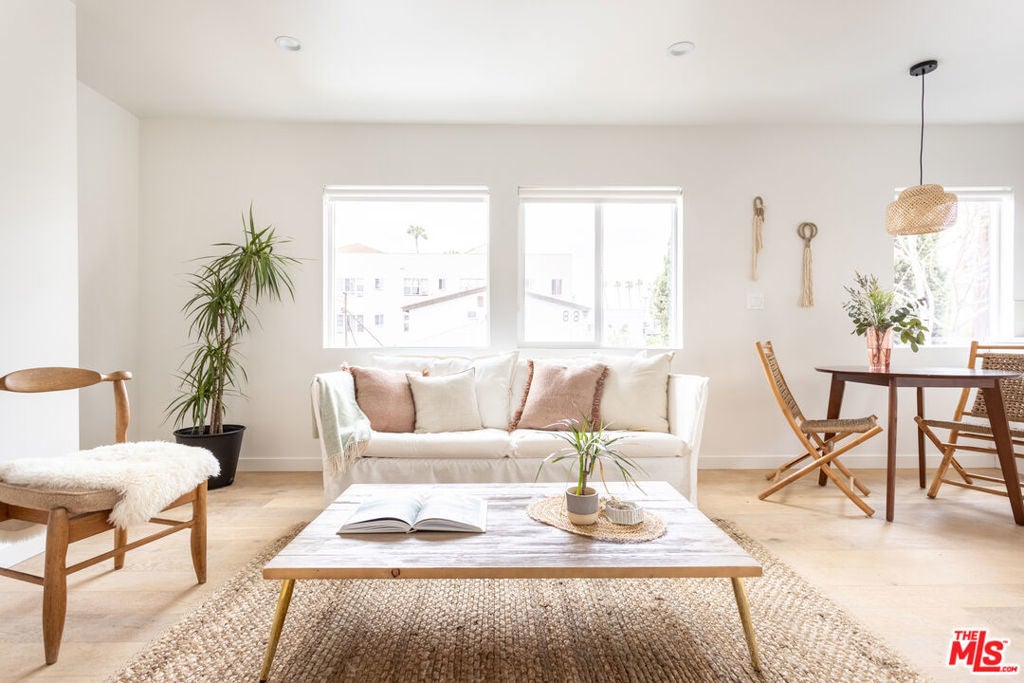 Photo of Listing #26665375