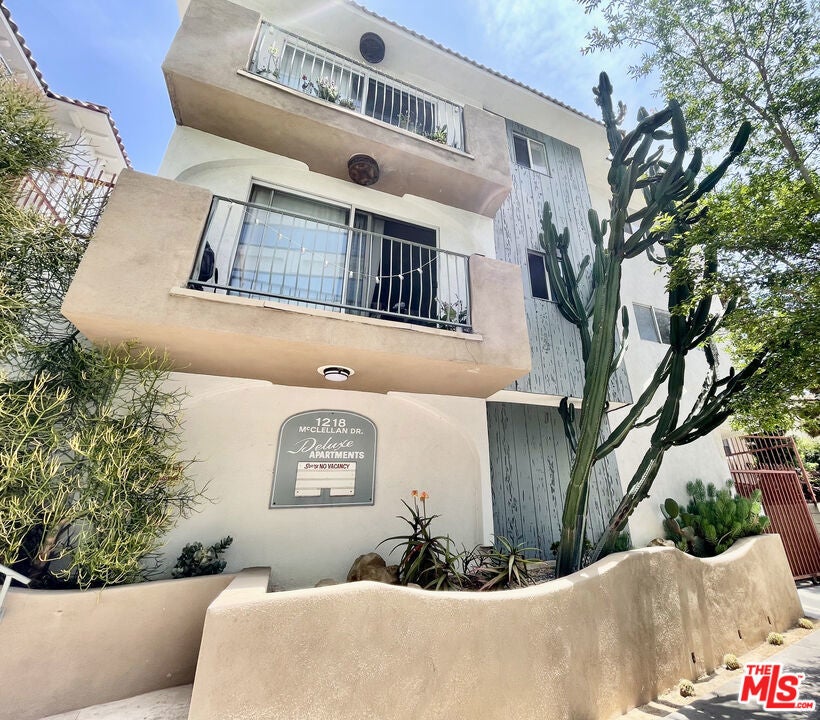 Photo of Listing #26670001