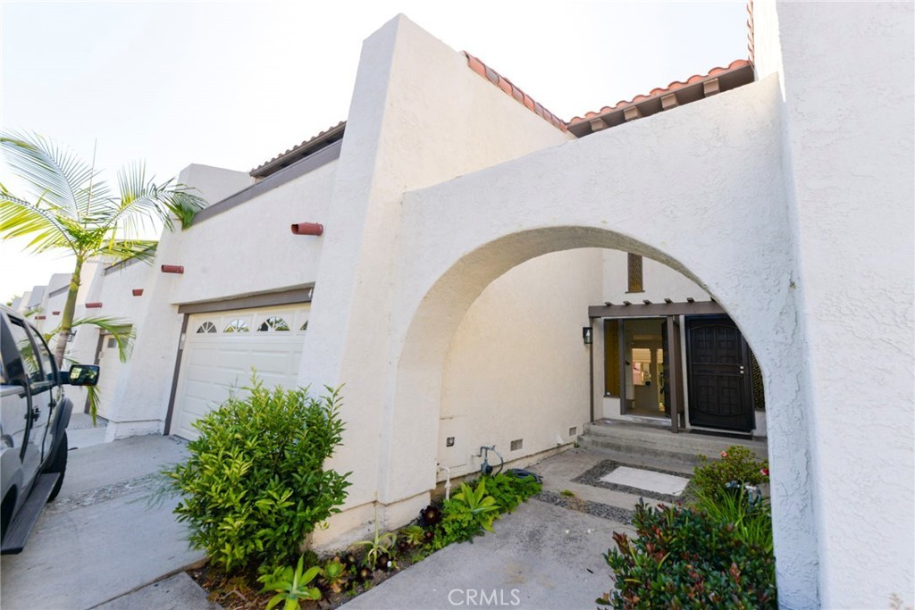 Photo of Listing #OC26091912