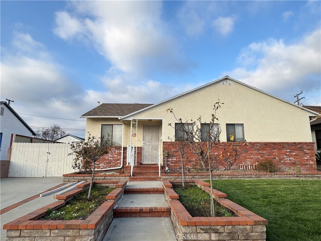 4023 W 175th Place