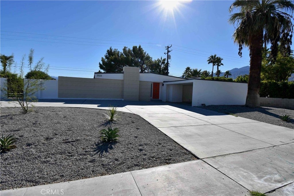 3523 Paseo Barbara, Palm Springs