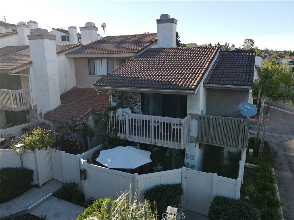 1821 Caddington Drive 7