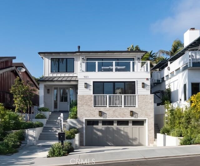 931 Duncan Avenue, Manhattan Beach.