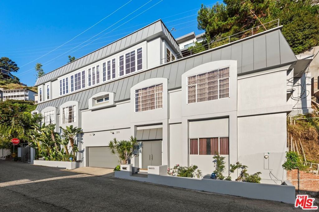 Photo of Listing #24392975