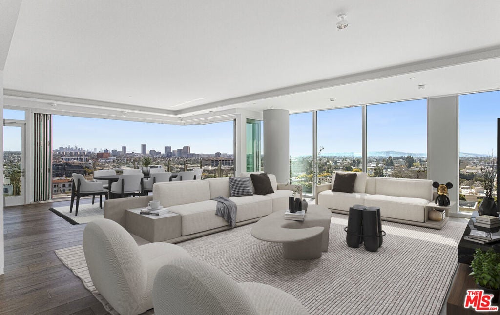 Photo of Listing #24394343