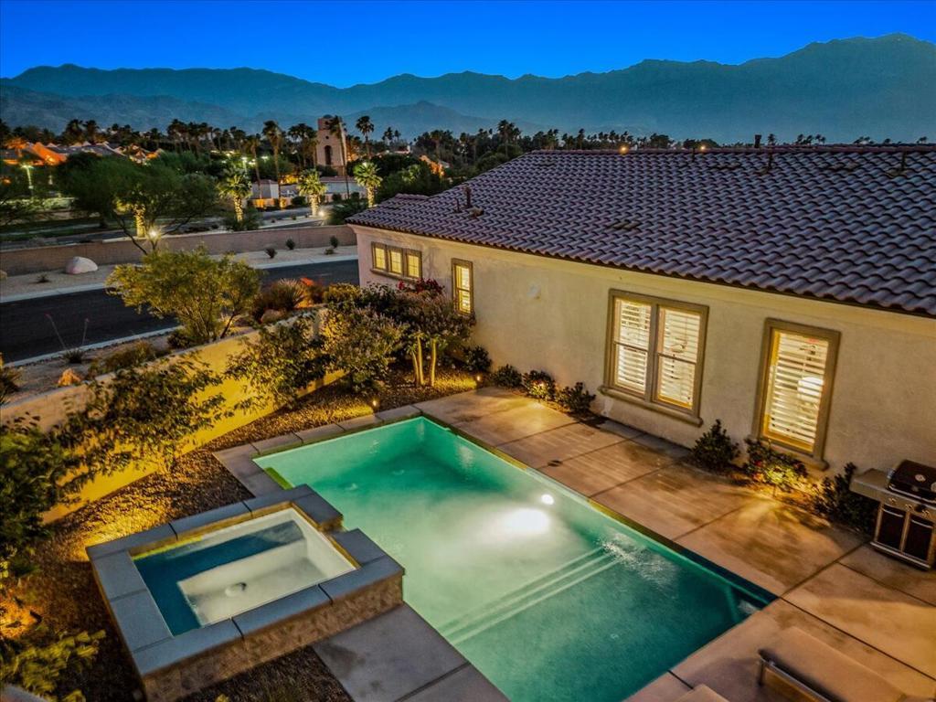 34 Syrah, Rancho Mirage